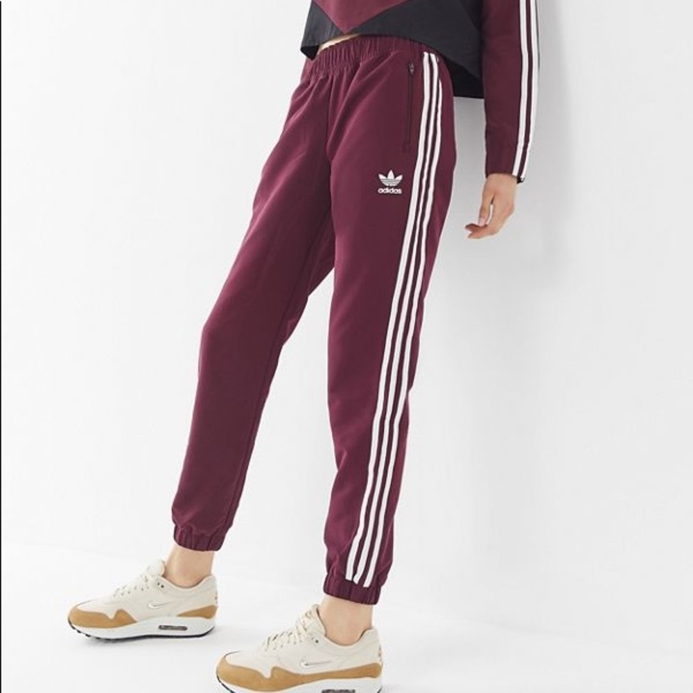 adidas Originals CLRDO 3 Stripes Jogger Pant